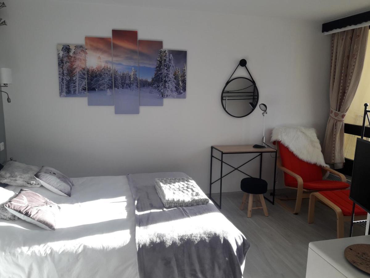 Appartement 4/6 Pers Plein Sud. Front De Neige Изола 2000 Екстериор снимка