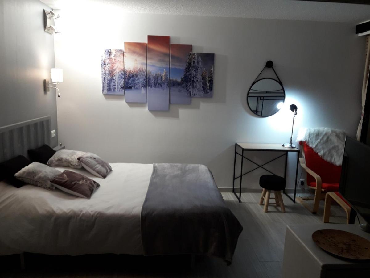 Appartement 4/6 Pers Plein Sud. Front De Neige Изола 2000 Екстериор снимка
